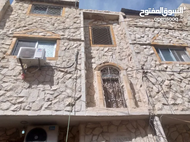 3 Floors Building for Sale in Amman Jabal Al Hussain