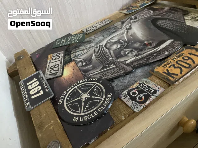 انتيكا للبيع ولوحة مع انتيكا حديد للبيع  السعر كامل مع بعض 50  وسعر مختلف للقطعة الواحدة  التواصل