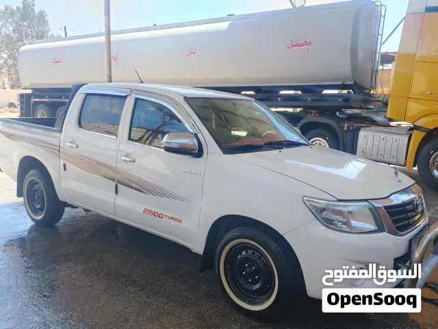 2012 Toyota Hilux GLX
