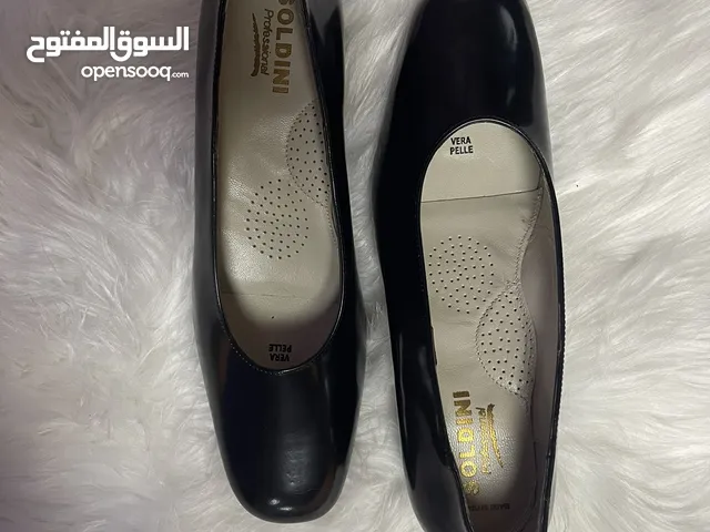 Soldini professional Available for women