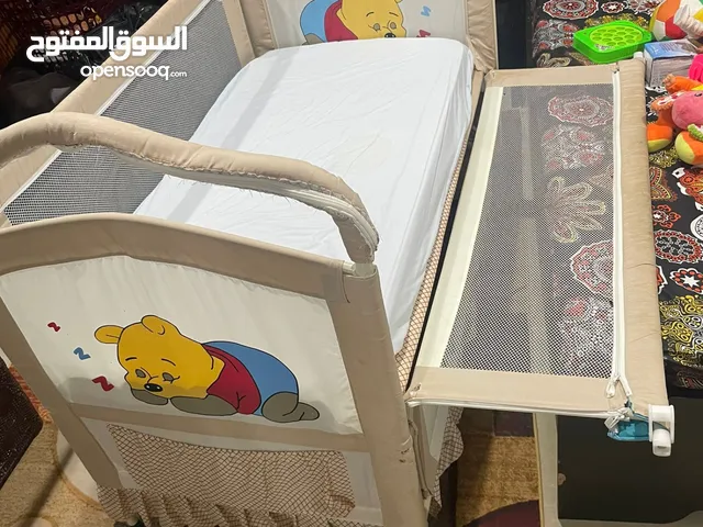 Baby crib in kids furniture