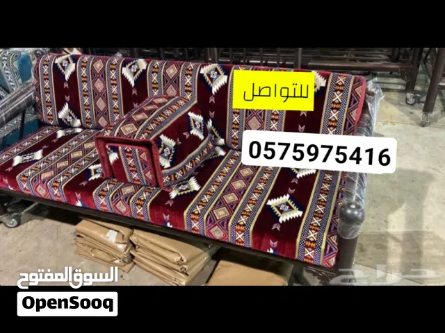 كراسي حديد كويتية صناعة متقنة ولمسة فخامة لا تقاوم انيق جودة تدوم لسنوات متوفر لجميع الاقمشة منقشة