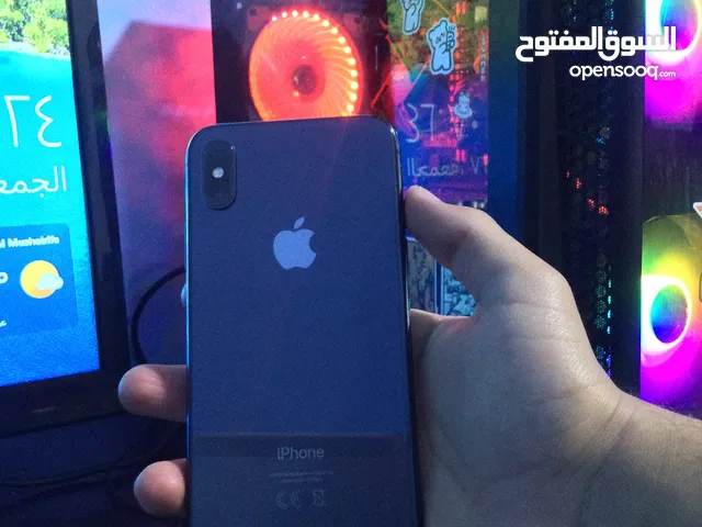 iPhone X 64GB رمادي مش مغير اشي التلفون نظيف للبيع او للبدل على شاشة Pc