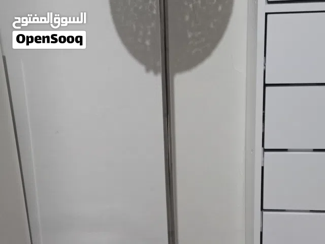 ثريا كهربائية للبيع نظيفة استعمال خفيف طويلة تصلح للصالات والقاعات نظيفة استعمال خفيف اضاءة تعمل
