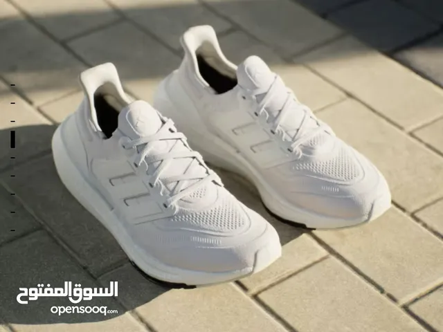 Adidas ^ Ultraboost Light اوريجنال جديدة مقاس 40