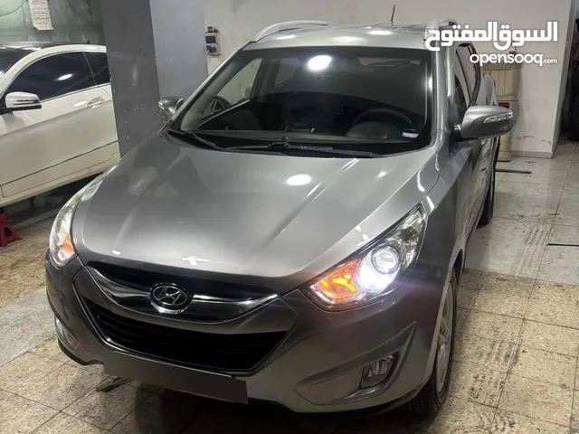 Hyundai tuscon