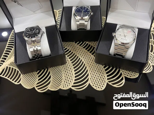 STEEL ساعة رجالية أنيقة بتصميم فاخر من الستانلس ستيل، تجمع بين الرقي والأداء اليومي المتميز.