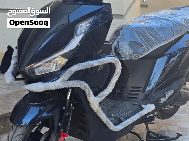 2025 هوندا CRF125F
