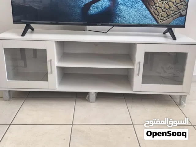 طاولة تلفزيون