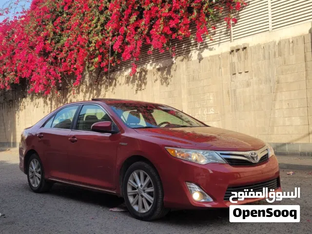 2012 تويوتا كامري XLE