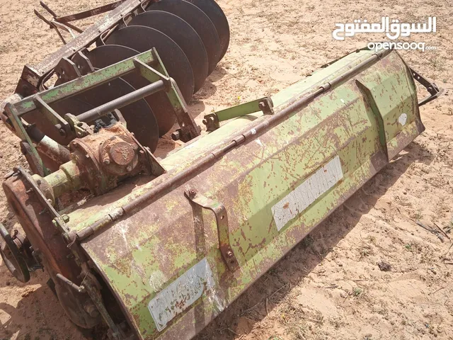 1996 Tractor Agriculture Equipments in Zawiya