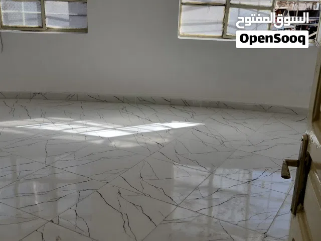 75 m2 3 Bedrooms Apartments for Rent in Zarqa Al Souq