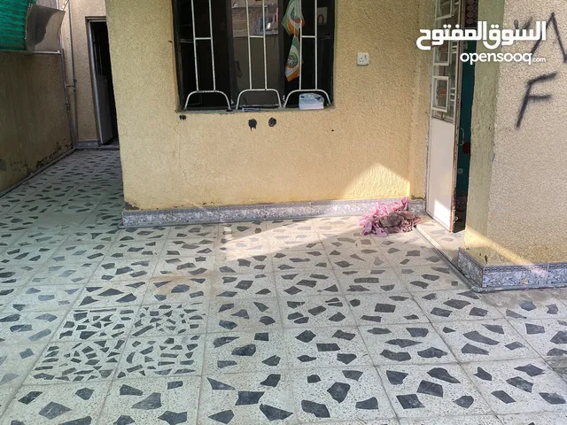 140 m2 5 Bedrooms Townhouse for Sale in Diyala Baqubah