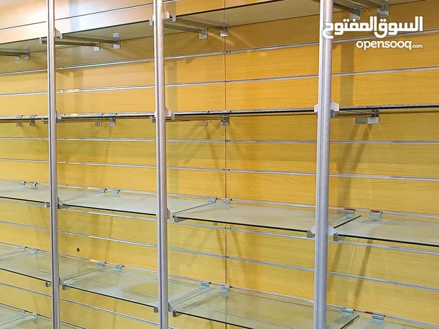 متوفر نظام كاميرات كامل رفوف خشب رفوف زجاج سلات عرض سلات زبائن اجهزة باركود