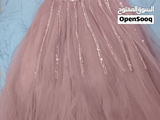 للبيع فستان جديد مقاس 14