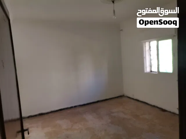 82 m2 4 Bedrooms Apartments for Sale in Irbid University Street