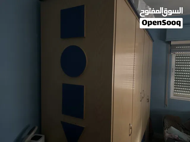 خزانه خشب اربع ضرف بحاله الوكاله