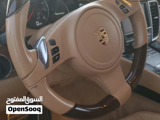 2012 بورش باناميرا Panamera