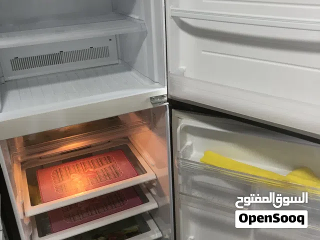 ثلاجة    من اكثر الثلاجات المطلوب في هذه الوقت تحديدا بمناسبة شهر رمضان المبارك Sharp بخارية