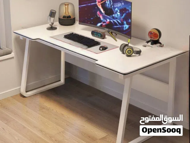 طاولة جيمينغ / مكتب كمبيوتر – تريند السيت أب العصري مناسب للبيت، المكتب، وغرف الشباب