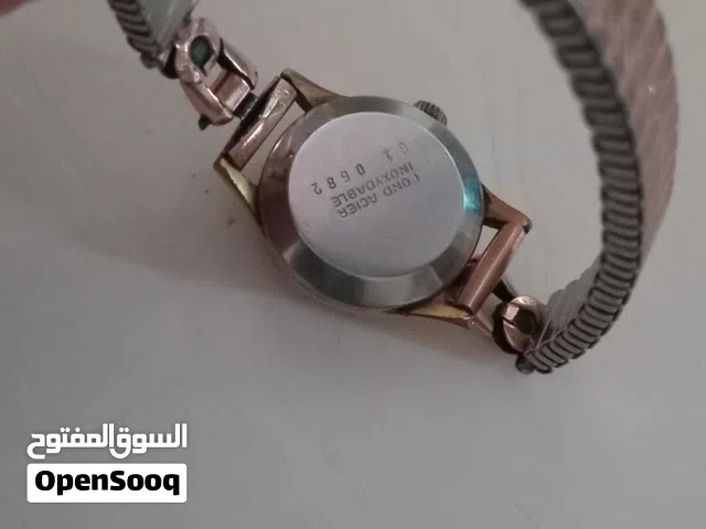 ساعه حريمي موديل 1960