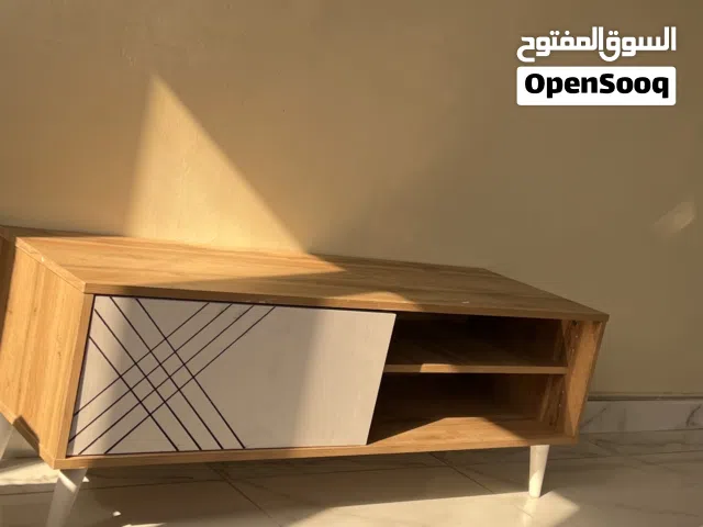 طاوله شاشه نظيغه جدا جدا