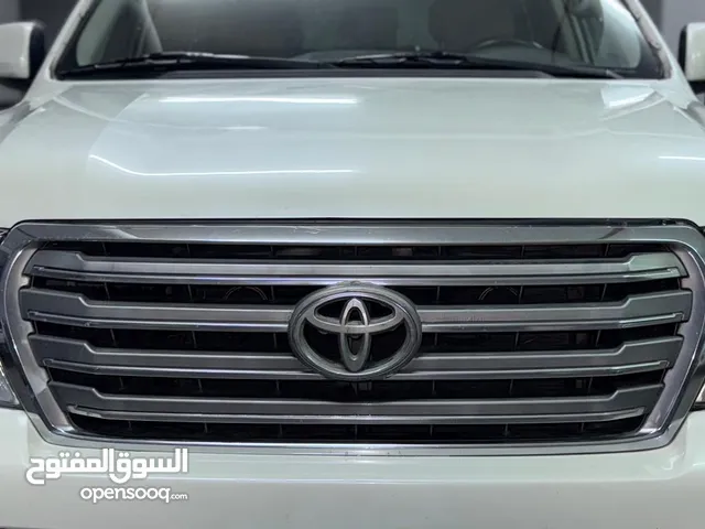 للبيع سيارة لاندكورزر ستنادر
