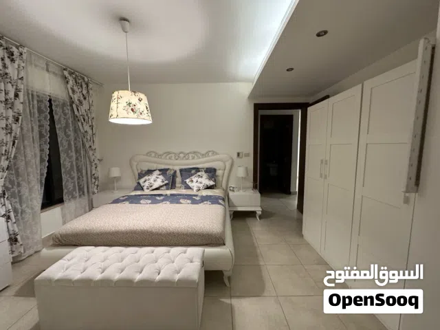 Fully Furnished 2 bedrooms apartment for rent