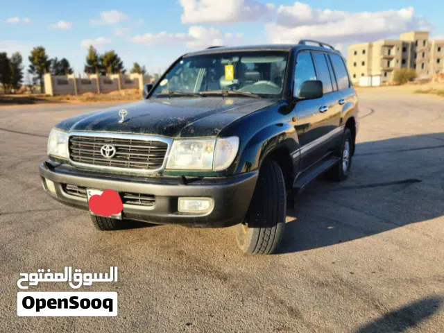 Used Toyota Land Cruiser in Zintan