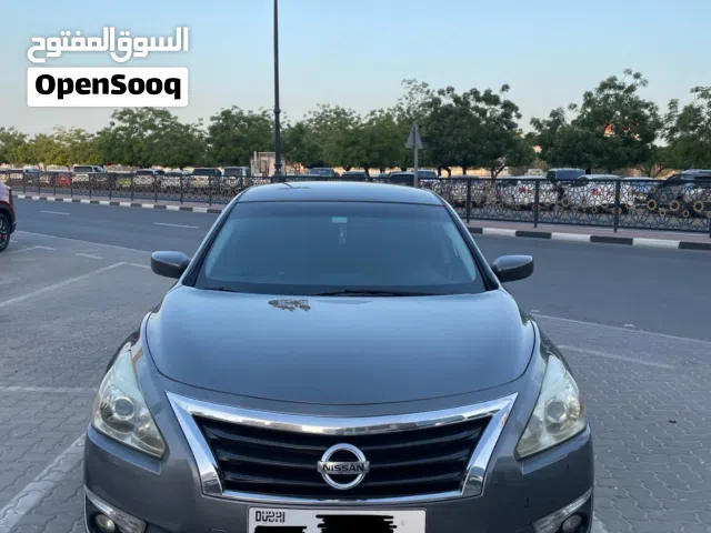 2015 نيسان التيما SV