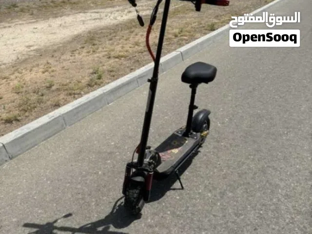 سكوتر ما فيه مشاكل ويمشي 50 وسعره 500 درهم