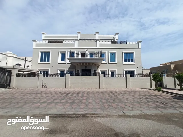 800 m2 More than 6 bedrooms Villa for Rent in Muscat Azaiba