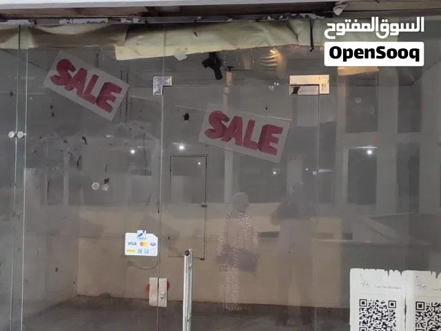 محل للبيع داخل مول مشهور بالعبور 40  متر