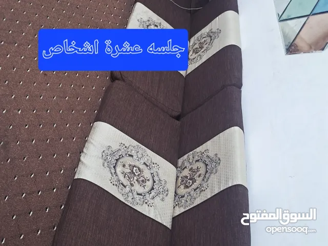 بيع مستعجل كلهم ب20 دينار بحالة جيدة جلسة 10 اشخاص وكبت 4 ابواب وفرن