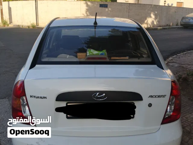 2010 Hyundai Accent GL
