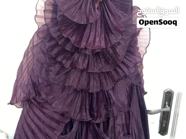 فستان مناسبات مستعمل مره واحده ب300 ريال