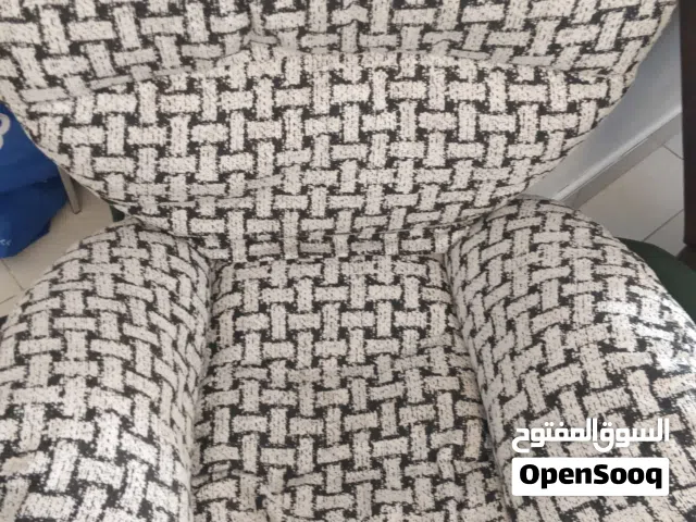 armchair which spins for 20 bhd