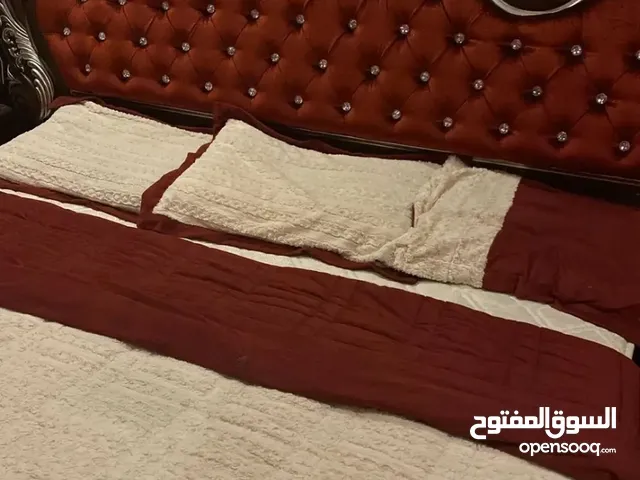 سرير كبير الدمام حي طيبه