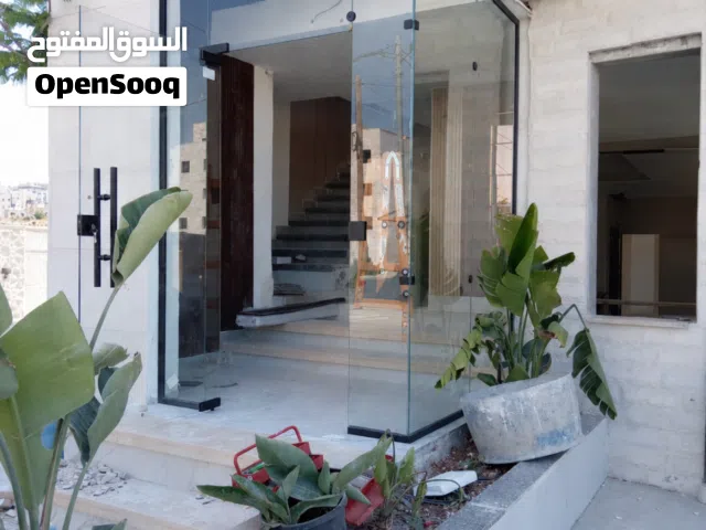 واجهات سيكوريت زجاج محلات أبواب سيكوريت جاهزون للتركيب الفوري والصيانة الطارئة لواجهات المحلات..