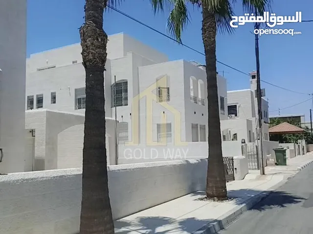 900 m2 5 Bedrooms Villa for Sale in Amman Abdoun