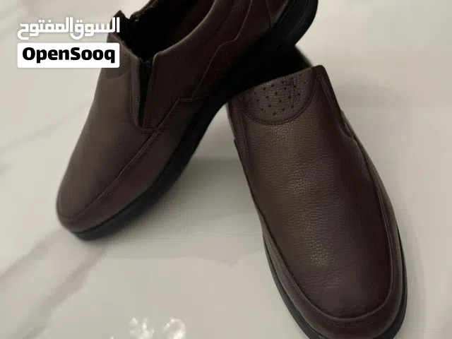 حذاء رجالي طبي ومريح ( اقرأ الوصف )