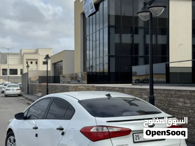 Used Kia Cerato in Tripoli