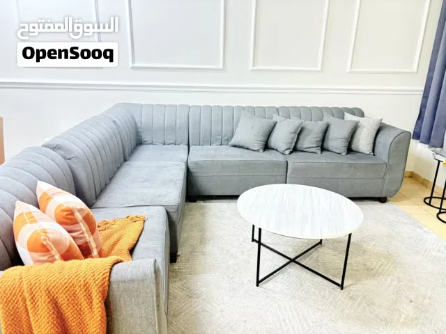 كورنر رمادي مع إضافاته