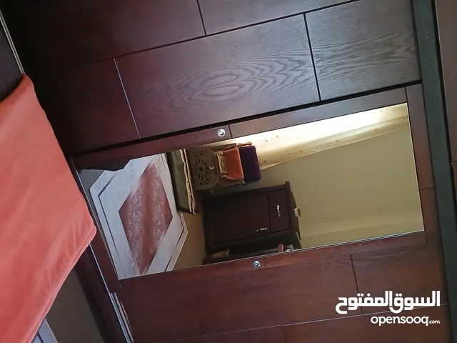 غرفة نوم كاملة مستعملة