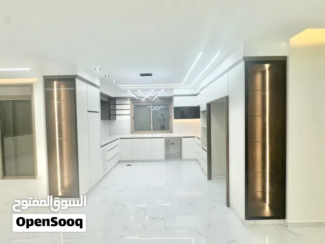 235 m2 4 Bedrooms Apartments for Sale in Ramallah and Al-Bireh Al Tira