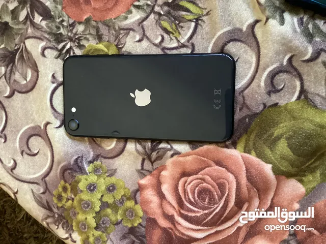 Apple iPhone SE 64 GB in Mafraq