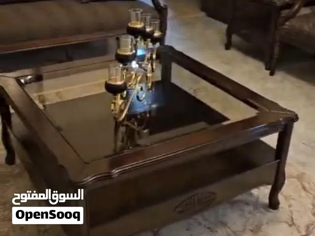 طقم كنب مع طقم طربيزات