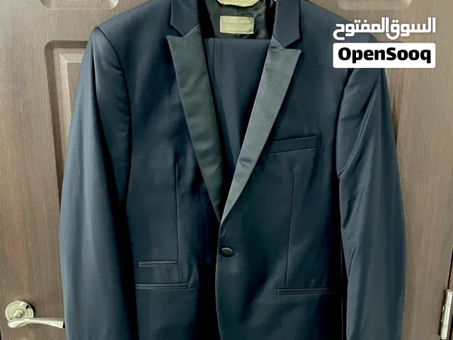 بدلة ماركة زارا الفئة الذهبية سعر الشراء 120 دك Black Suit Gold Label by Zara Purchased at KWD 120