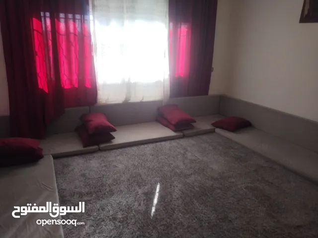 جلسه عربيه البيع بسعر مناسب