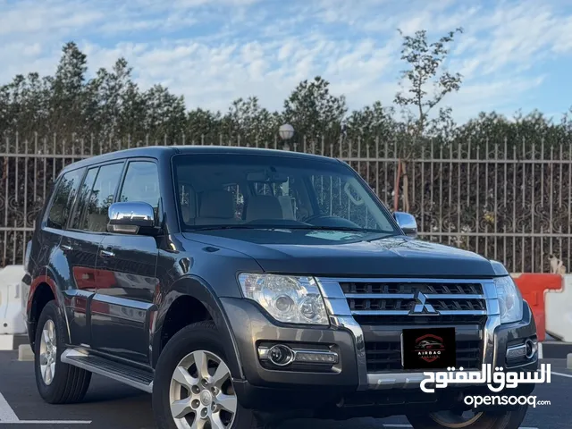 باجيرو 2021 عداد 86 الف ماكينه 3500